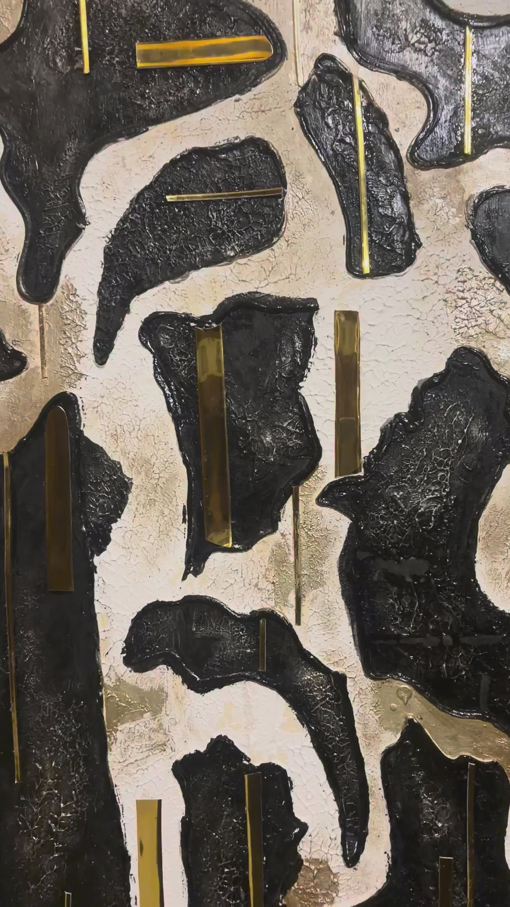 Textured Black & Gold Canvas Wall Art – Modern 3D Abstract Painting